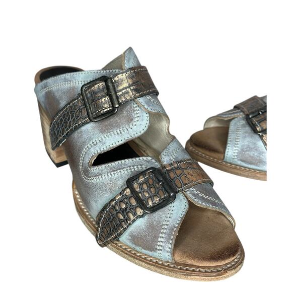 NWOB Freebird Steven Caprice Slip On Heeled Sandals Leather Big Buckle Size 11 - Picture 2 of 10